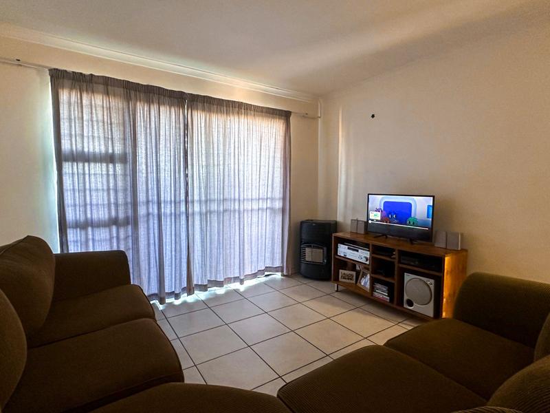 To Let 2 Bedroom Property for Rent in Gordons Bay Western Cape